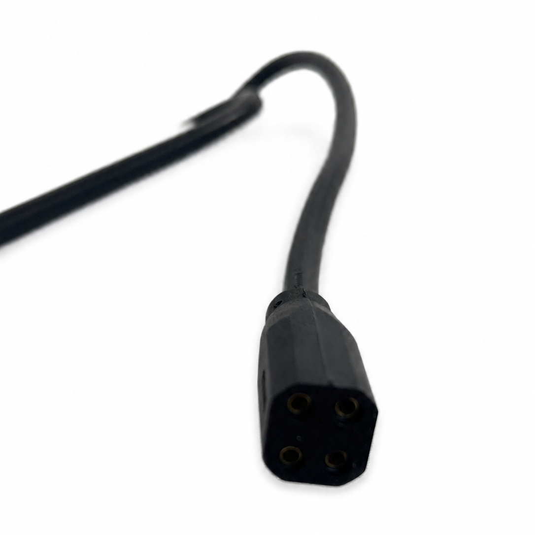 4-Pin Lamp Socket with 3 Meter Lead Wire (18 AWG)