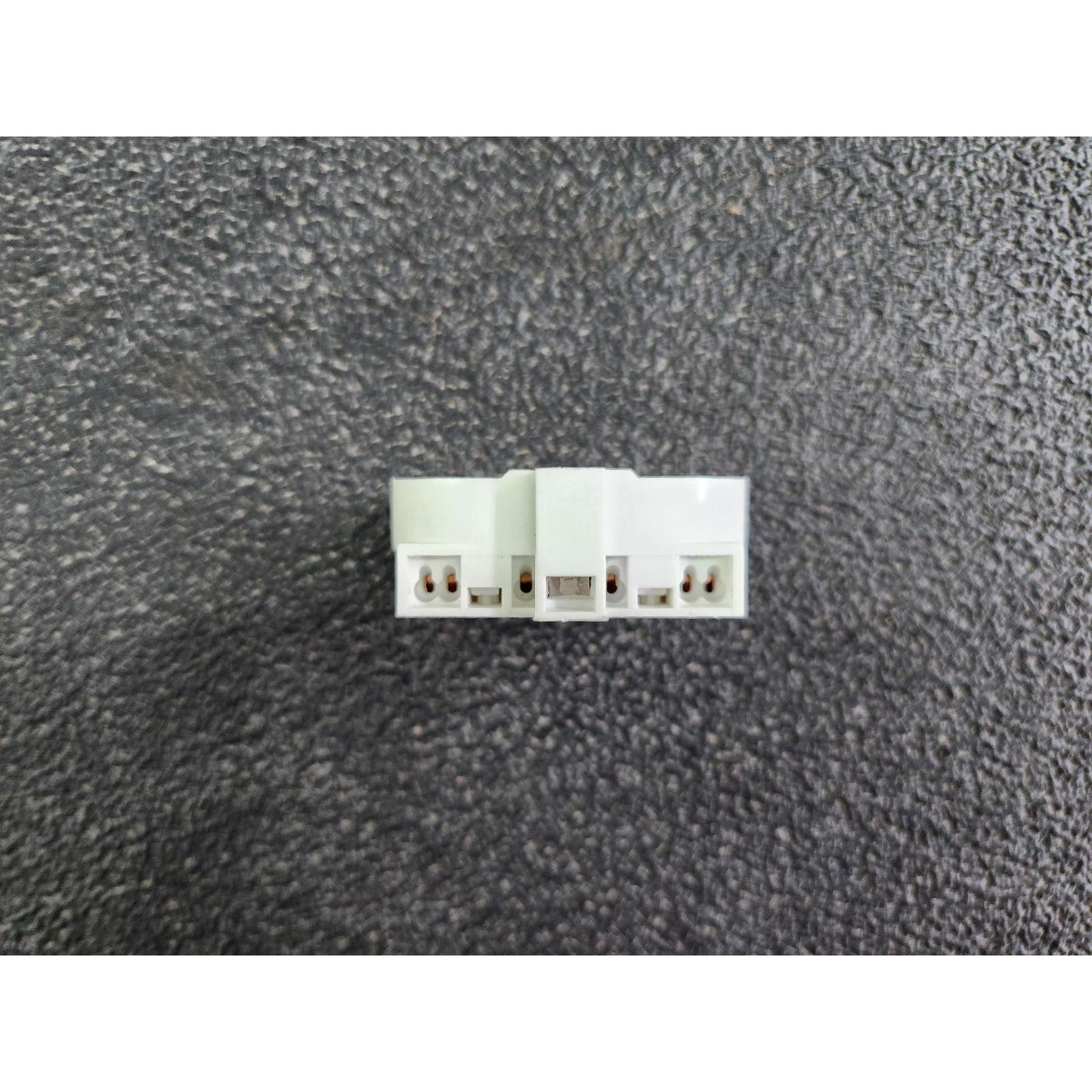 Replacement Lamp End Connector - 4 Hole for TUV PL-L Style Lamp
