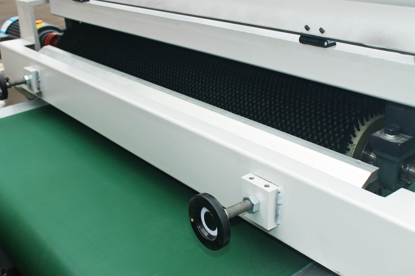 CureUV Industrial Brush Machine