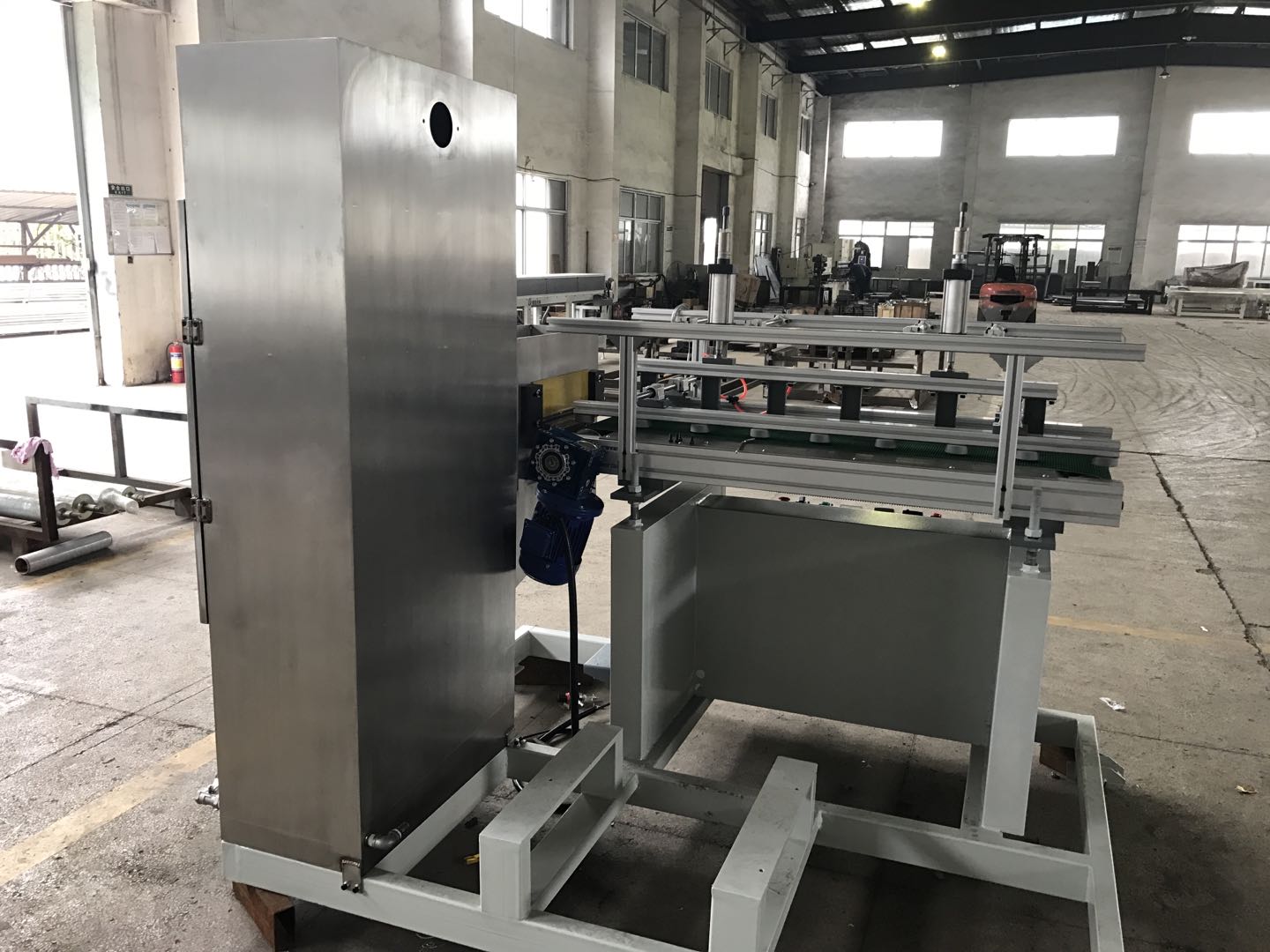 CureUV Industrial Vacuum Coater